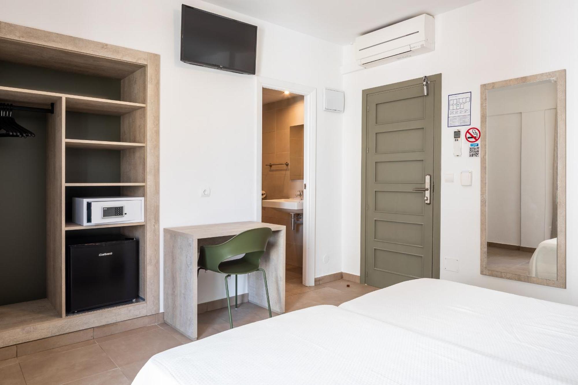 Hostal Alicante San Antonio  Bagian luar foto