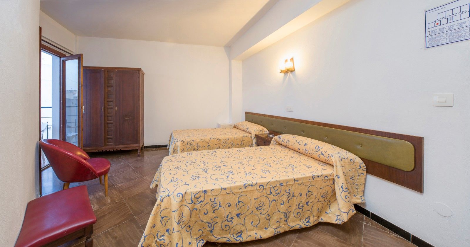 Hostal Alicante San Antonio  Bagian luar foto