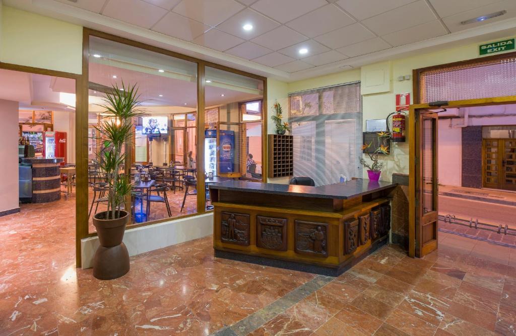 Hostal Alicante San Antonio  Bagian luar foto