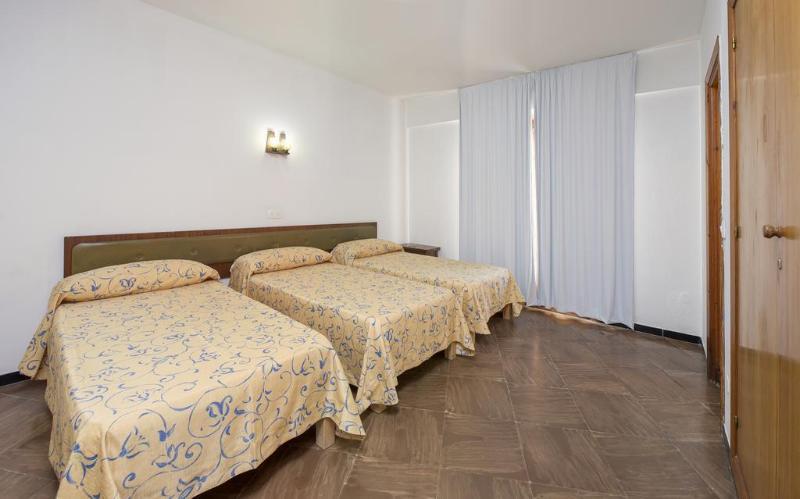 Hostal Alicante San Antonio  Bagian luar foto