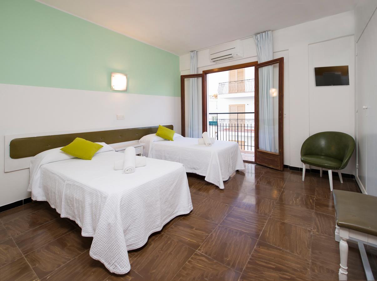 Hostal Alicante San Antonio  Bagian luar foto